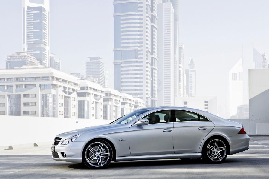  Mercedes-Benz CLS63 AMG 2009 года  (фото 18 из 46)